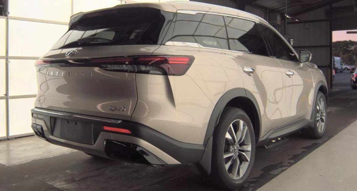 Certified 2023 INFINITI QX60 Luxe w/ Cargo Package image 5