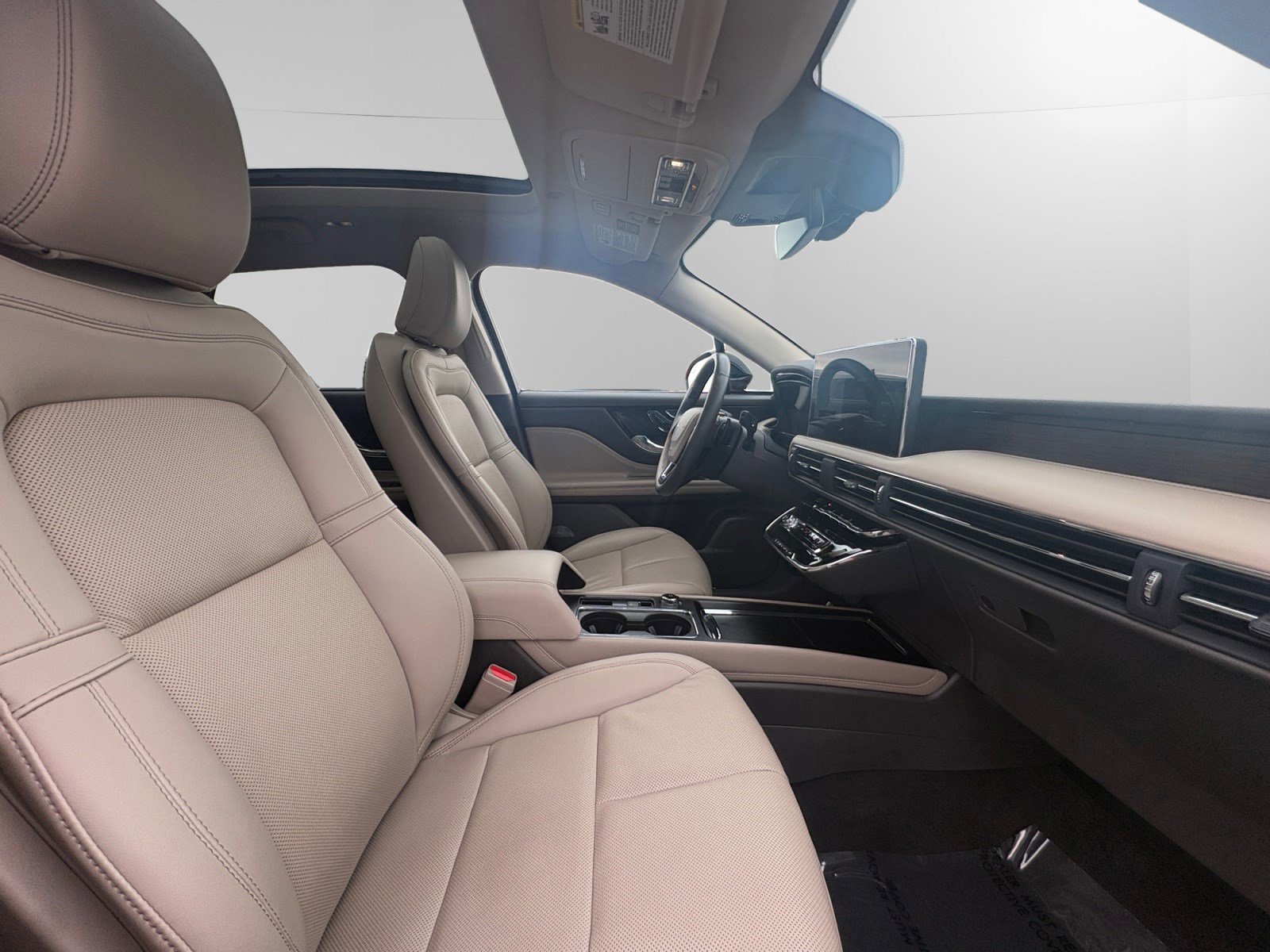 Certified 2024 Lincoln Corsair Grand Touring w/ Equipment Group 301A image 15