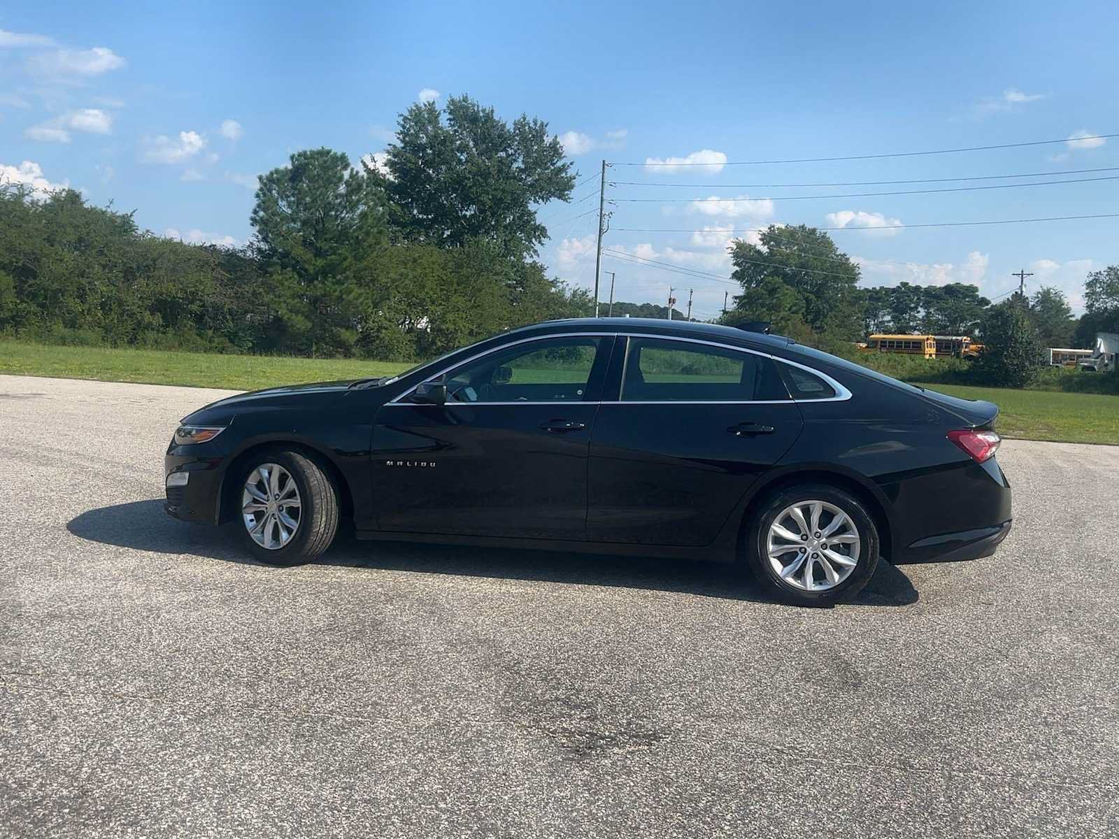 Used 2020 Chevrolet Malibu LT FWD image 4