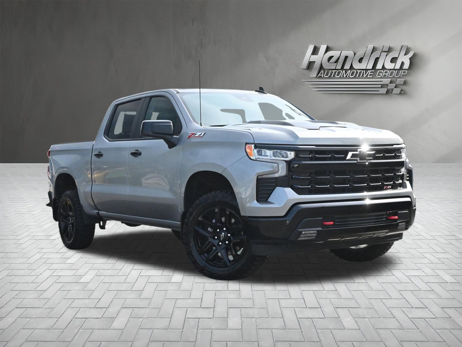 Used 2023 Chevrolet Silverado 1500 LT Trail Boss w/ Protection Package AWD/4WD image 2