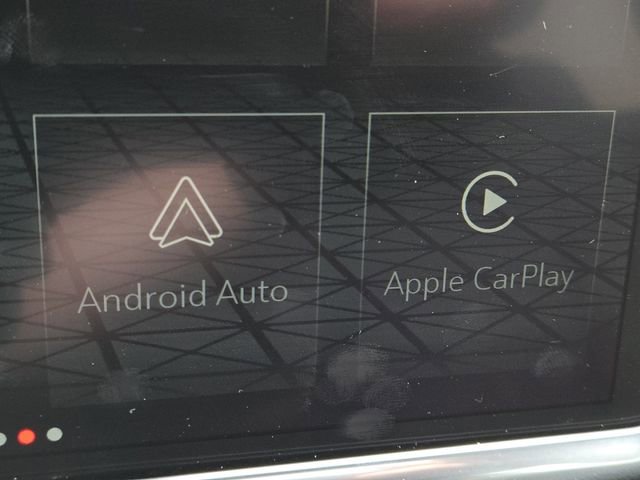 Used 2022 GMC Yukon XL Denali image 6