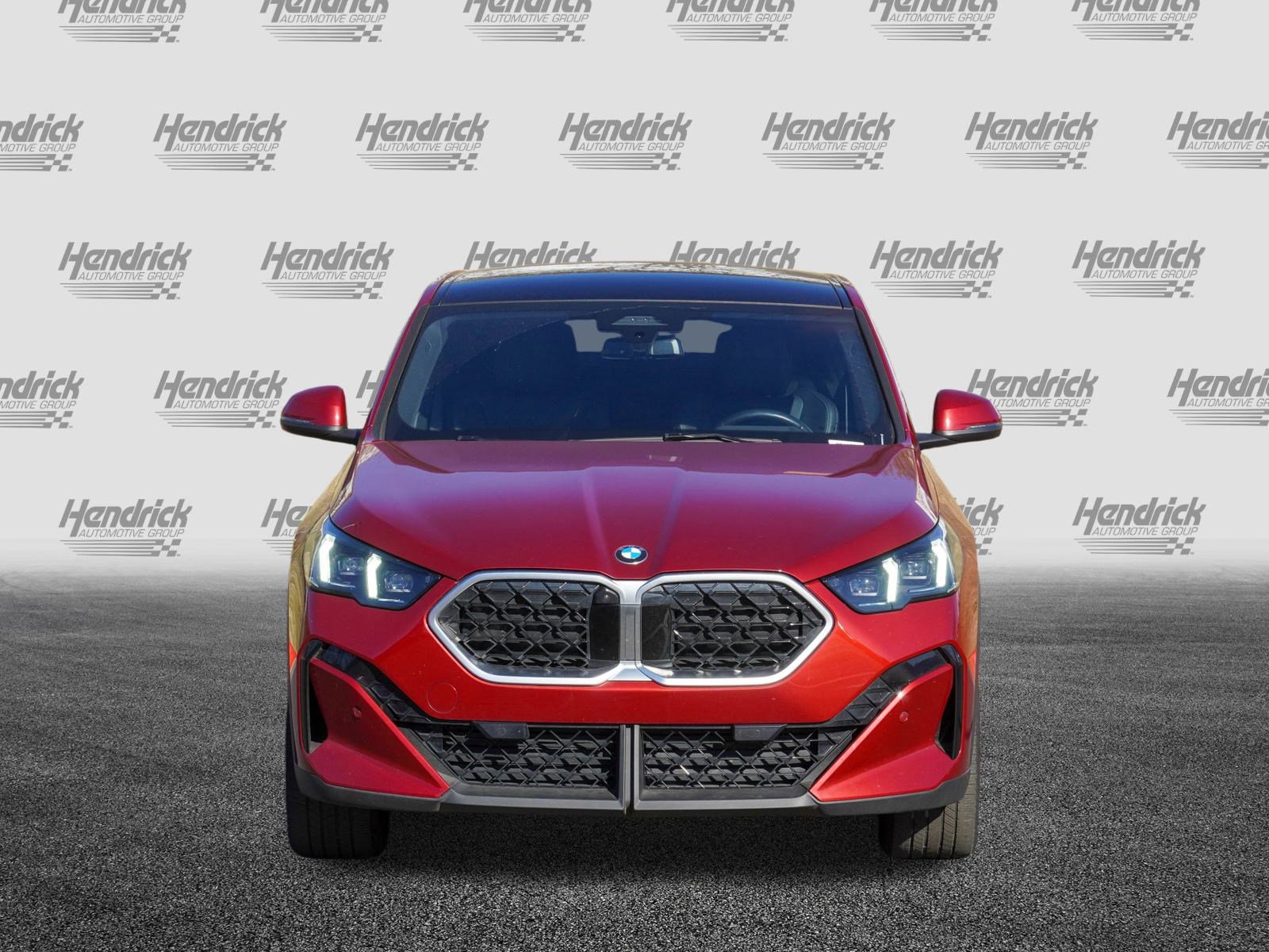 Certified 2025 BMW X2 xDrive28i image 3