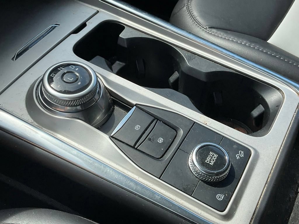 Used 2022 Ford Explorer XLT w/ Equipment Group 202A AWD/4WD image 28
