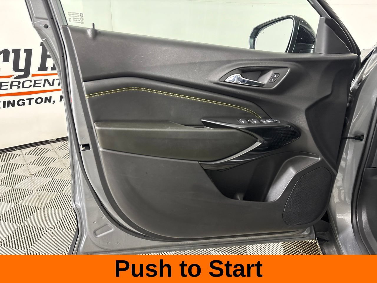 Used 2026 Chevrolet Trax ACTIV w/ Sunroof Package FWD image 10