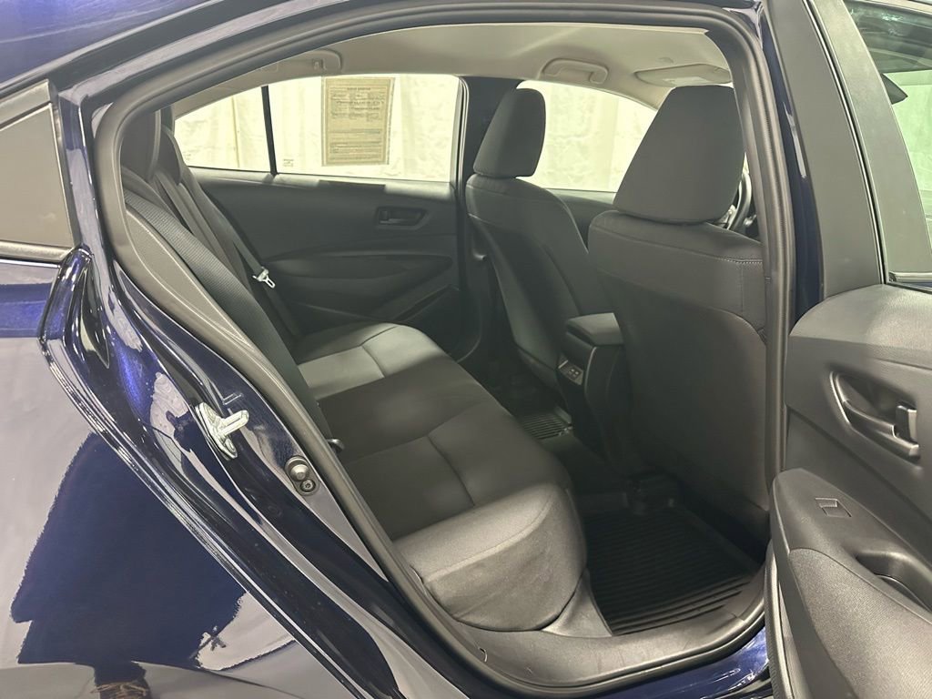 Used 2025 Toyota Corolla LE w/ LE Premium Package image 48