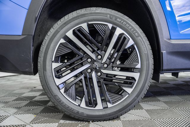 New 2026 Chevrolet Equinox RS w/ Safety and Technology Package image 23