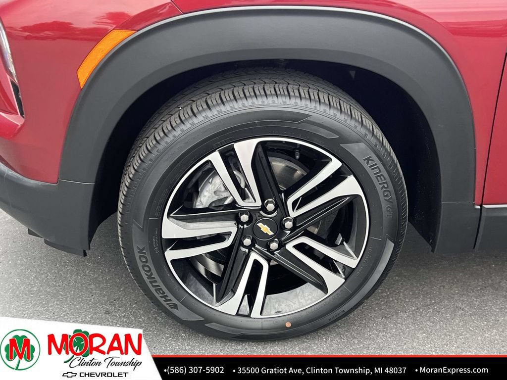 Certified 2024 Chevrolet TrailBlazer LT w/ Convenience Package FWD image 11