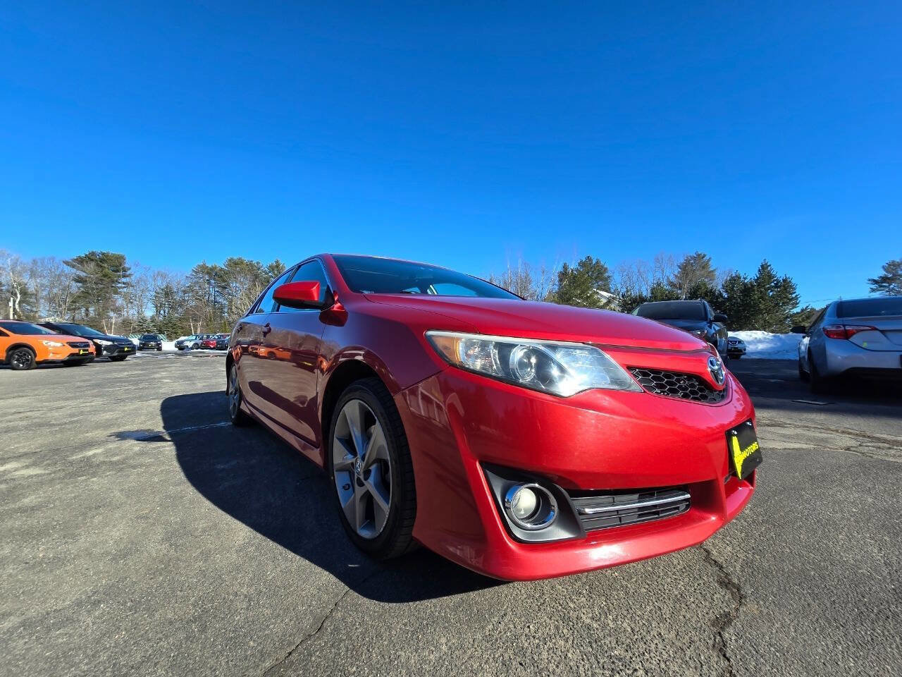 Used 2014 Toyota Camry SE FWD image 8