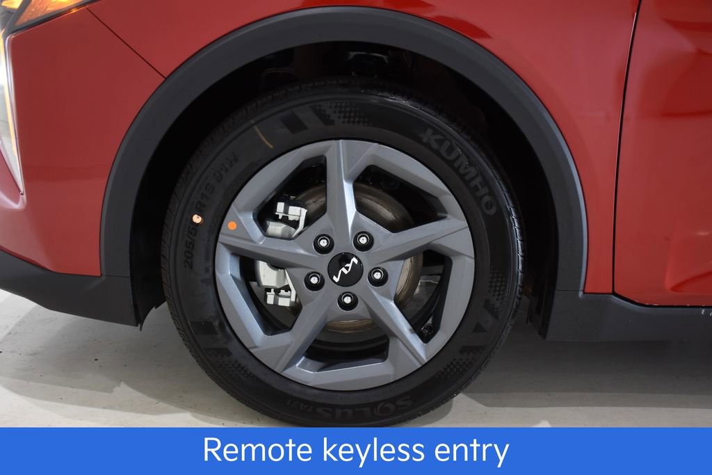 New 2025 Kia K4 LXS image 6