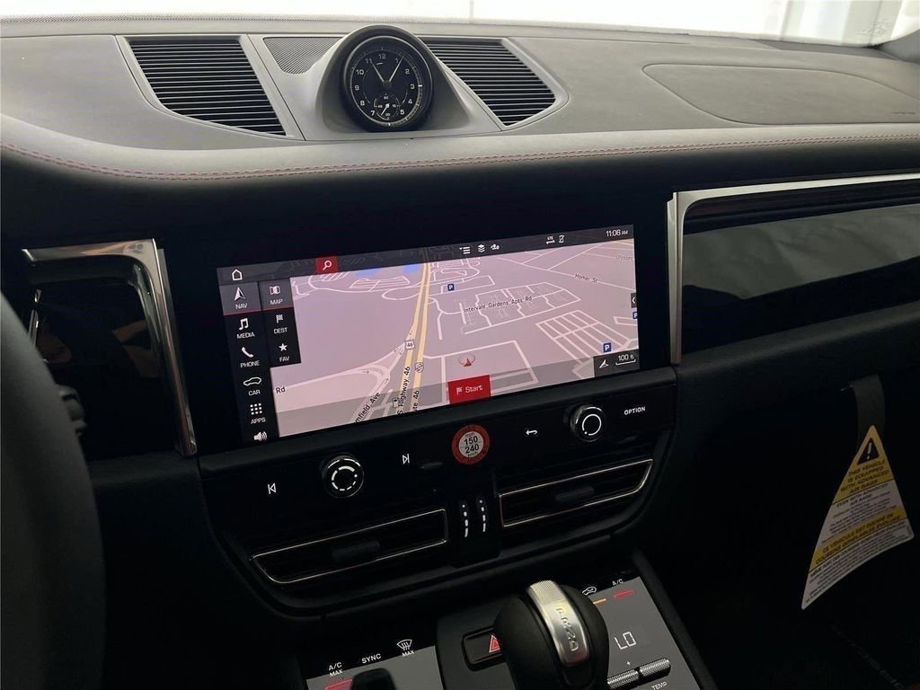 New 2026 Porsche Macan AWD/4WD image 23