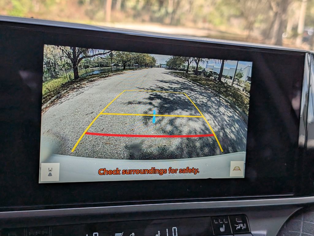 Used 2025 Toyota Camry XLE image 26