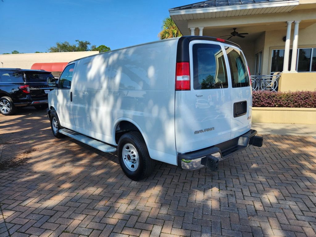 Used 2023 GMC Savana 2500 w/ Driver Convenience Package image 3