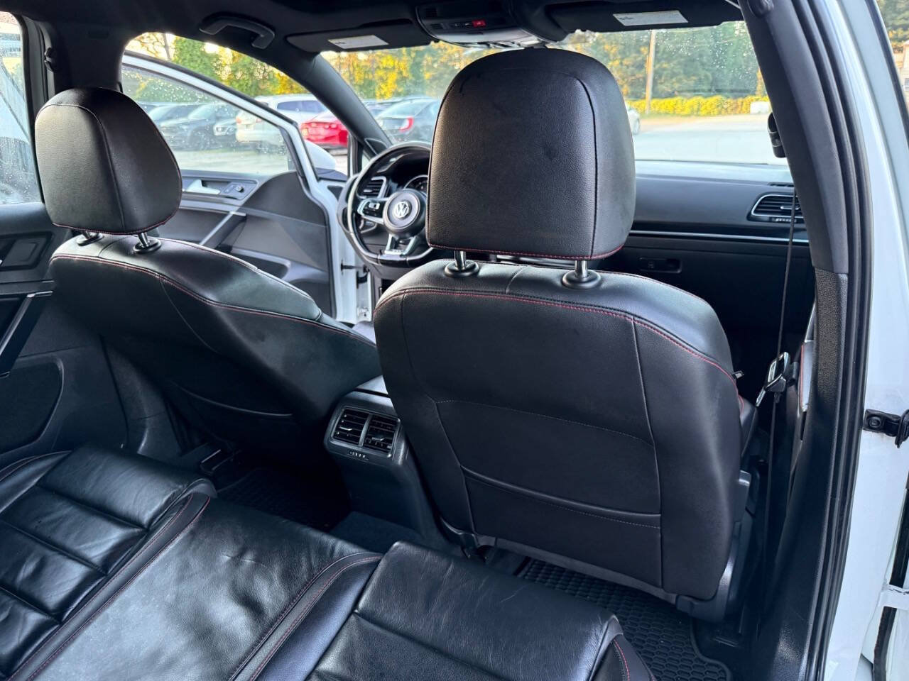 Used 2015 Volkswagen GTI SE w/ Lighting Package (SEL) FWD image 29