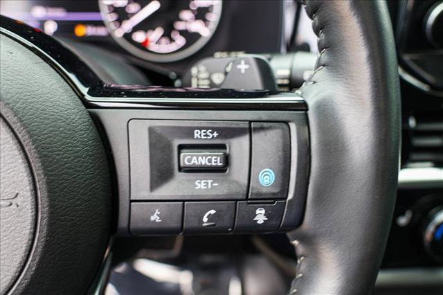 Used 2022 Nissan Pathfinder SL w/ SL Premium Package image 16