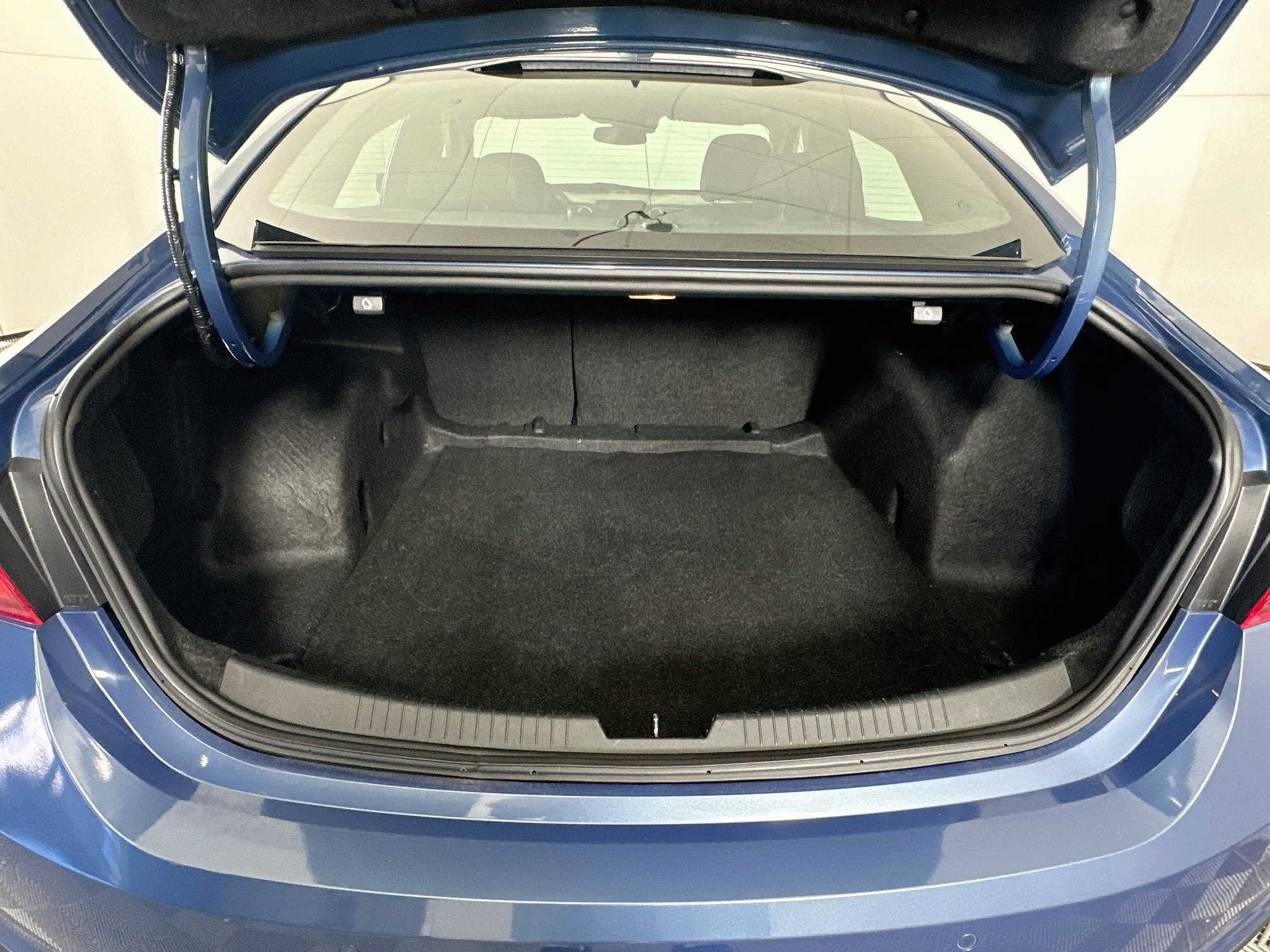 Used 2024 Chevrolet Malibu LT FWD image 27