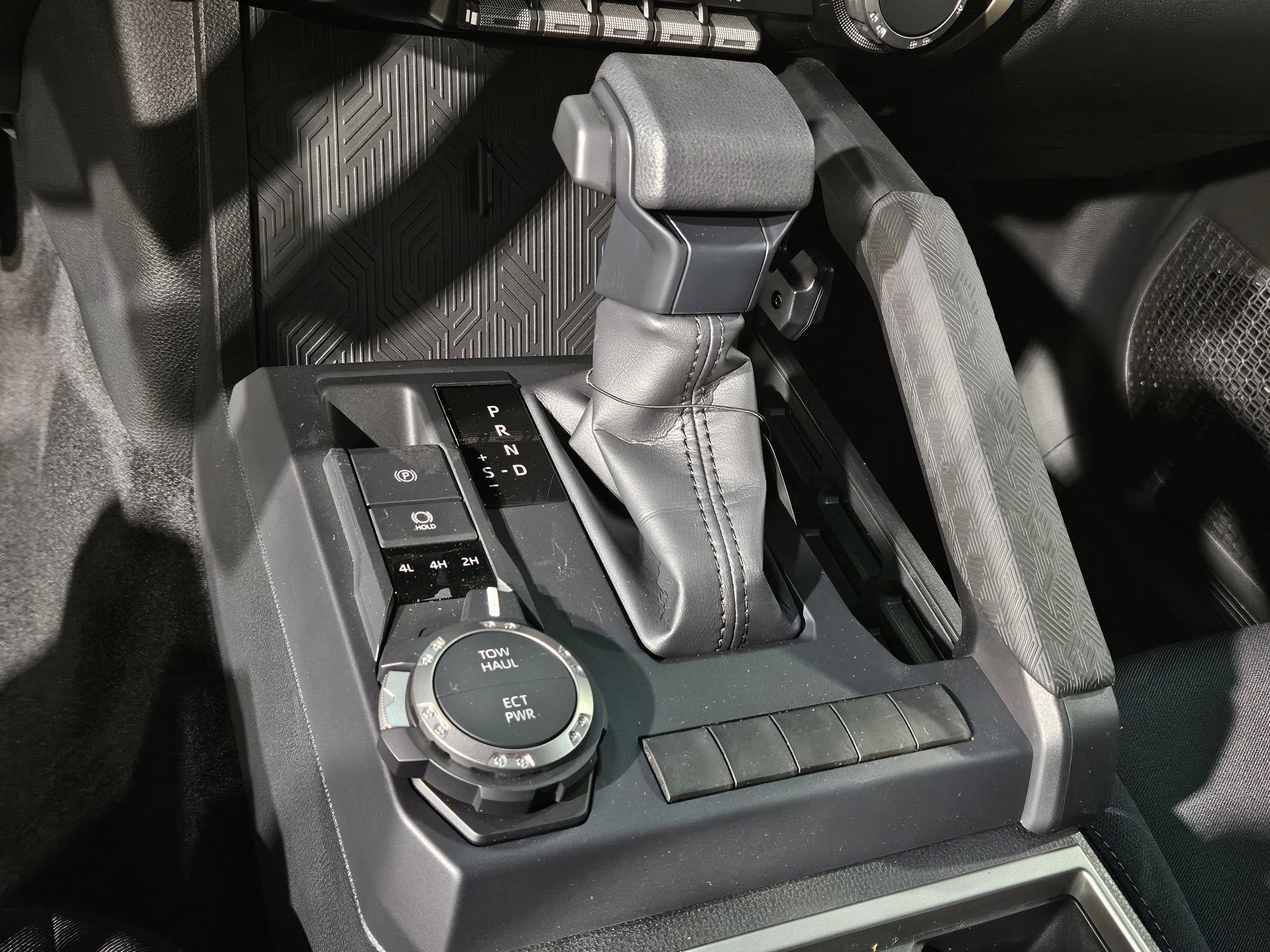 New 2025 Toyota Tacoma SR5 image 18