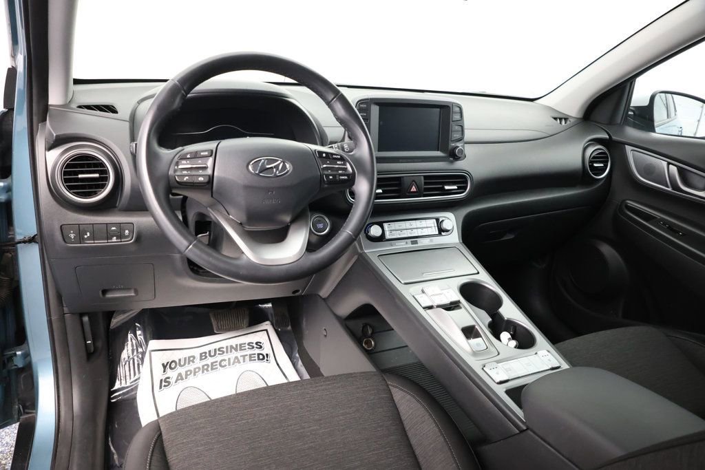 Used 2020 Hyundai Kona SEL w/ Cargo Package image 9