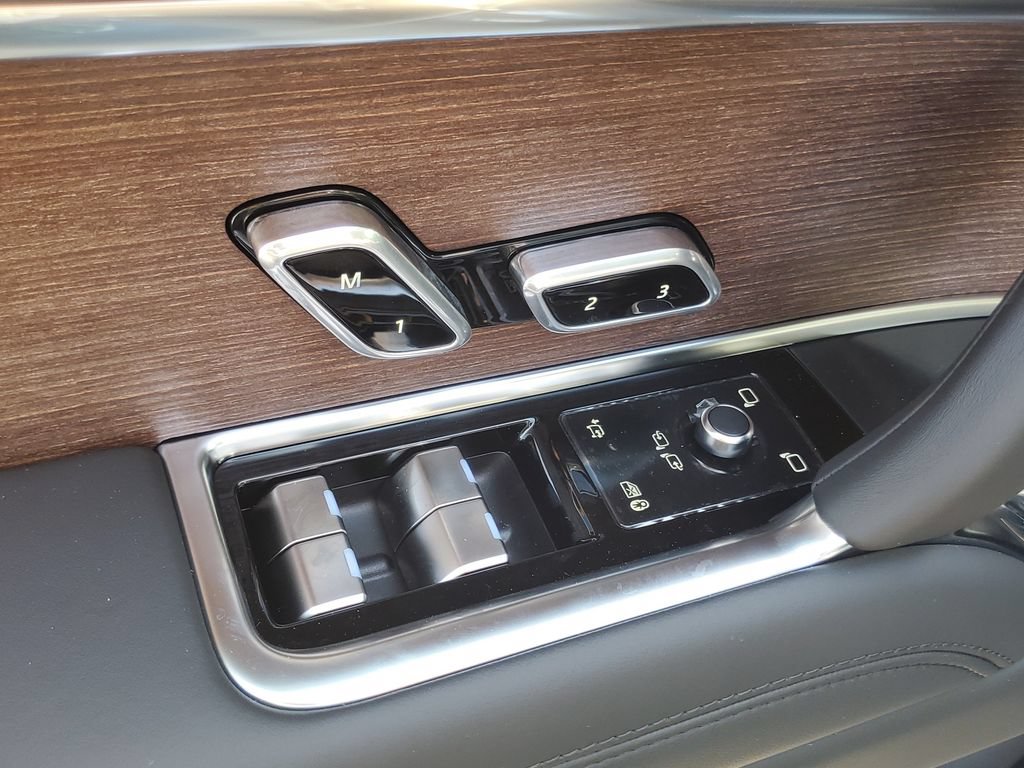 New 2026 Land Rover Range Rover SE AWD/4WD image 9