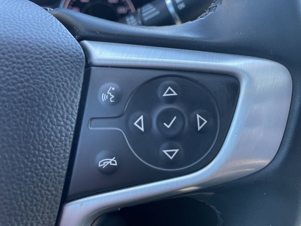 Used 2023 GMC Acadia SLT image 16