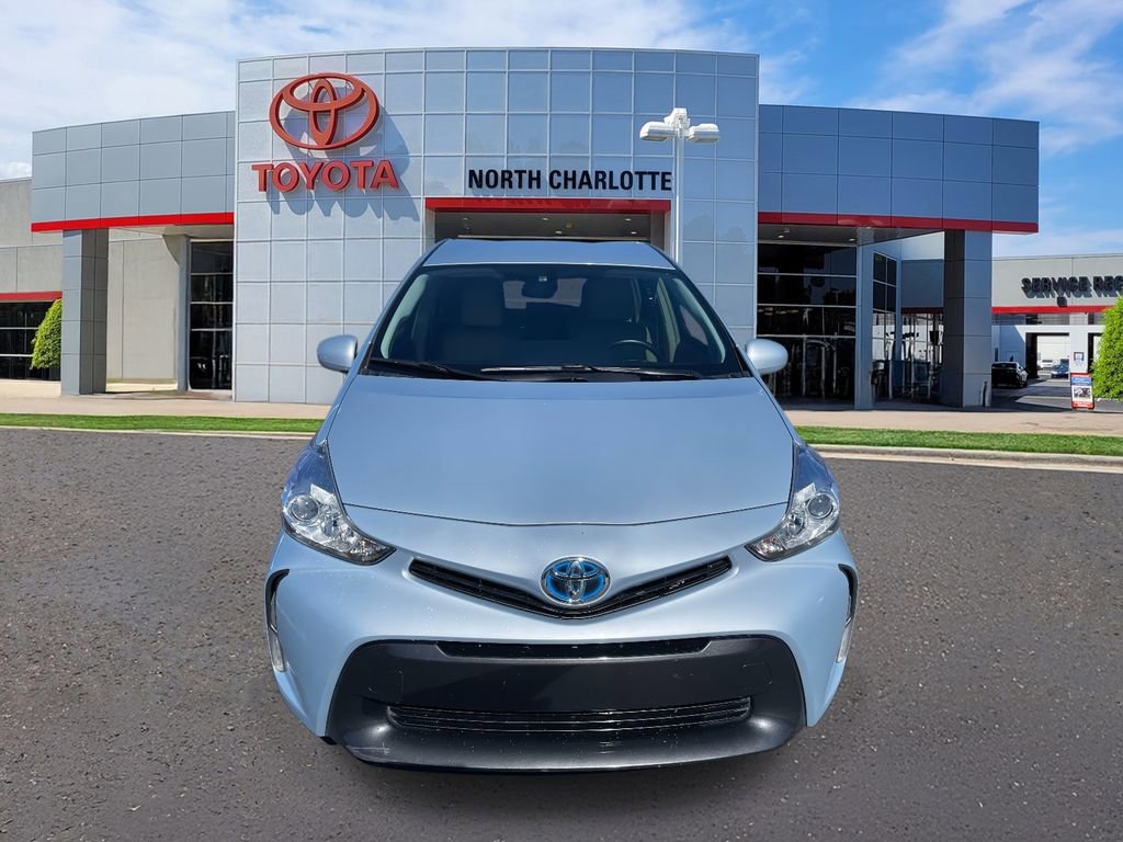 Used 2016 Toyota Prius V Four image 3