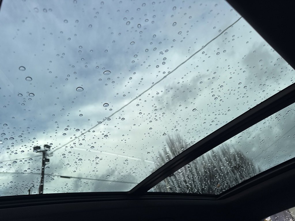 Used 2021 Volkswagen Atlas Cross Sport SEL Premium image 36