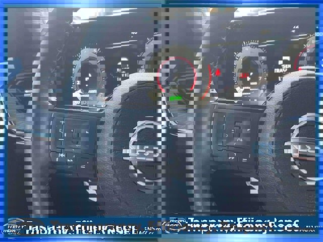 Certified 2025 Nissan Kicks SR image 21