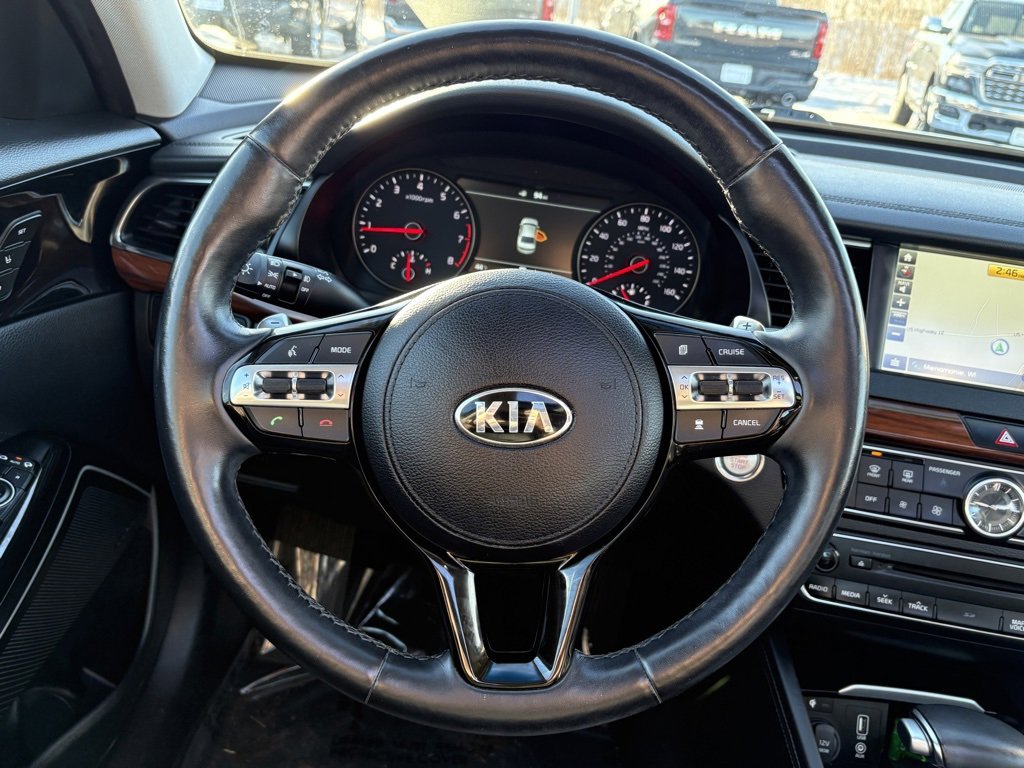 Used 2018 Kia Cadenza Technology image 21