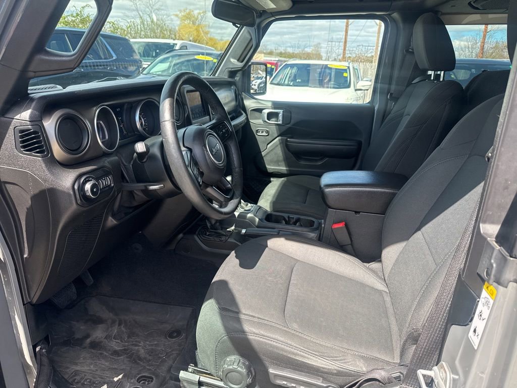 Used 2018 Jeep Wrangler Sport AWD/4WD image 17