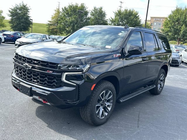 Used 2023 Chevrolet Tahoe Z71 w/ Luxury Package AWD/4WD image 8