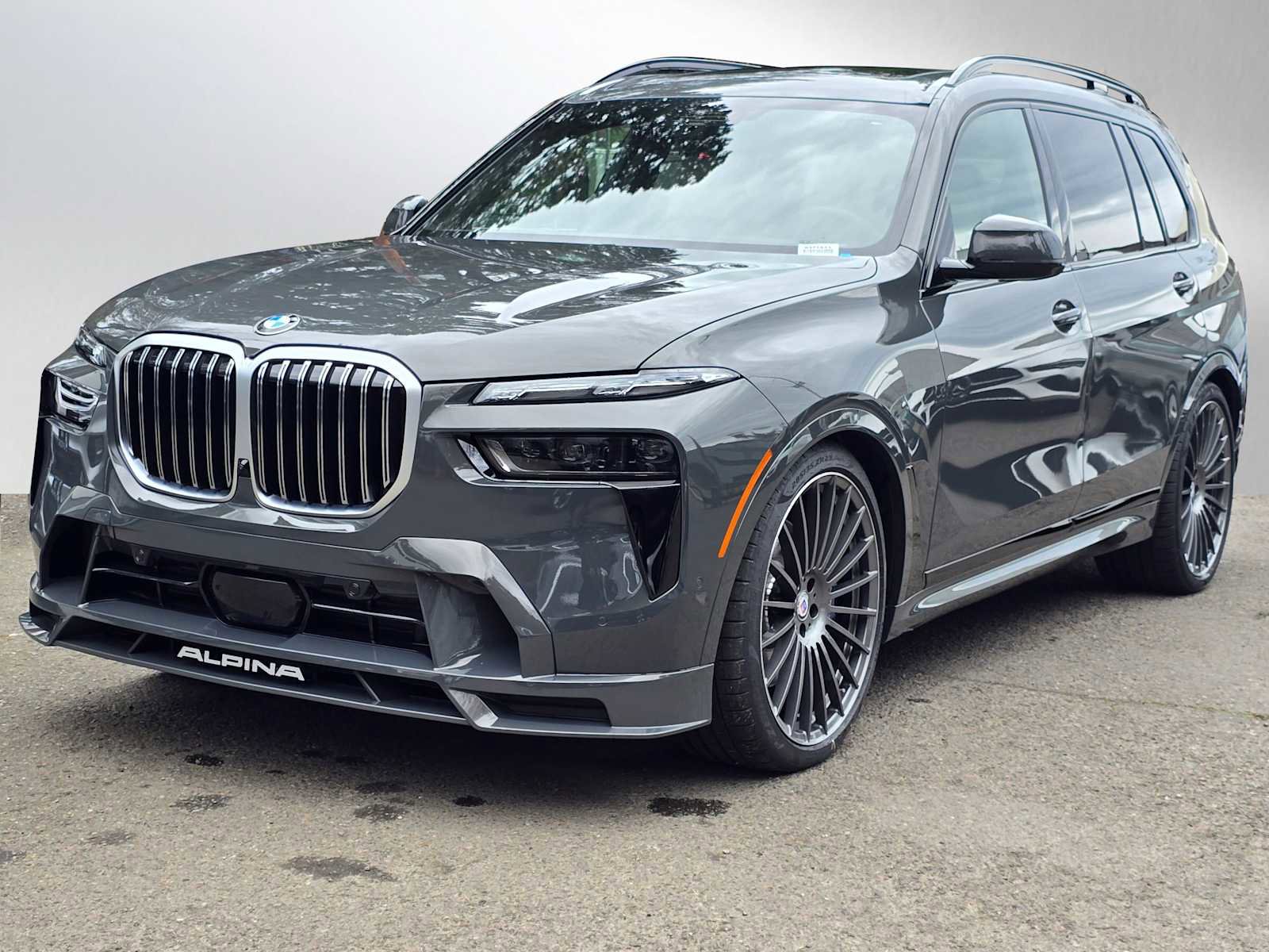 New 2026 BMW ALPINA XB7 image 7