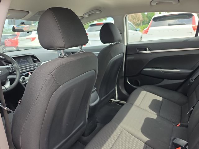 Used 2019 Hyundai Elantra SE w/ Cargo Package FWD image 10