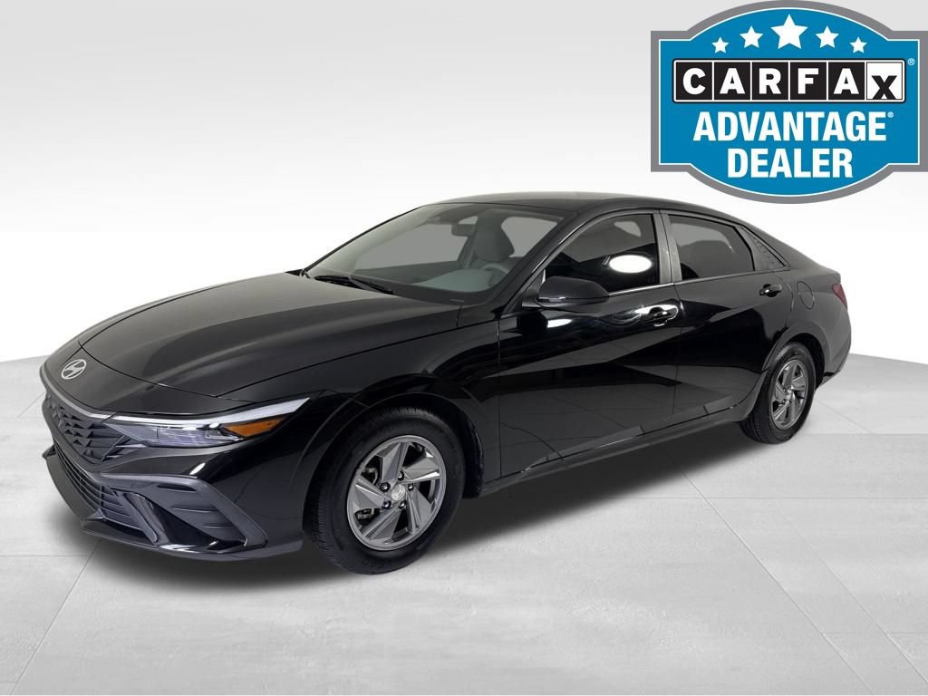Used 2024 Hyundai Elantra SE