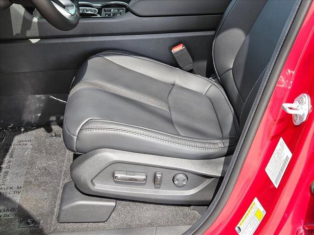 New 2025 Honda Pilot Touring image 4