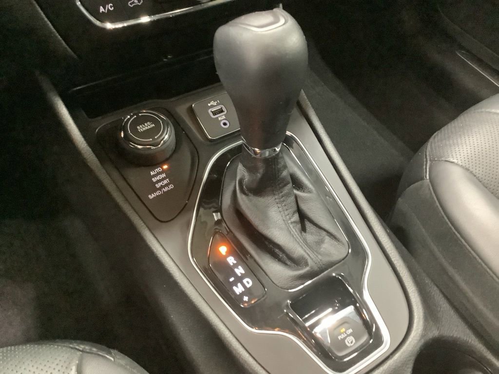 Used 2021 Jeep Cherokee Limited image 20