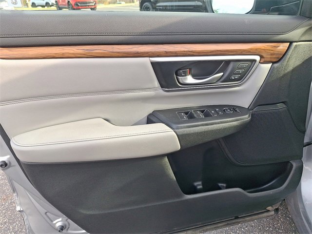 Used 2018 Honda CR-V Touring image 12