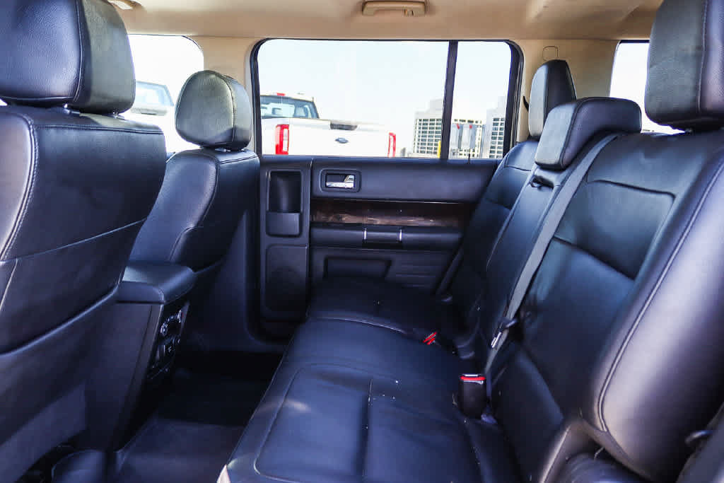 Used 2018 Ford Flex Limited w/ Equipment Group 303A AWD/4WD image 17
