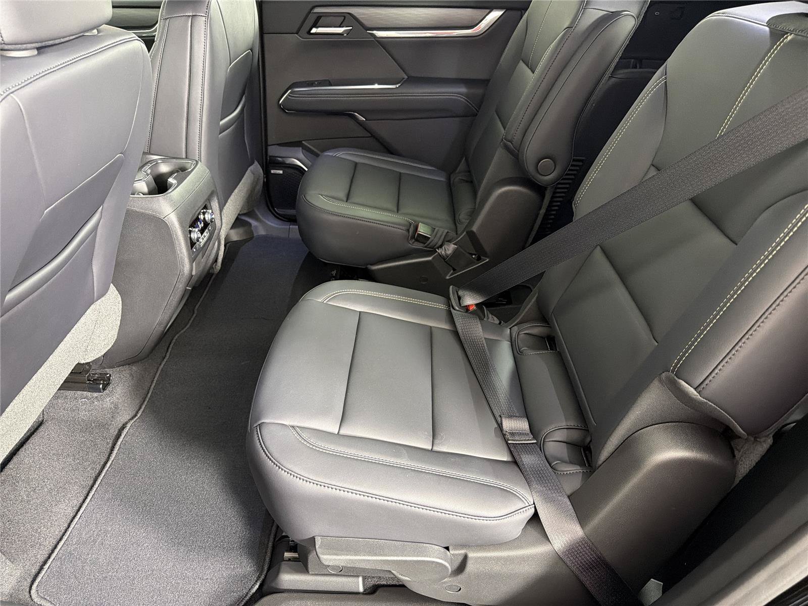 New 2026 GMC Acadia Elevation w/ Black Edition FWD image 20