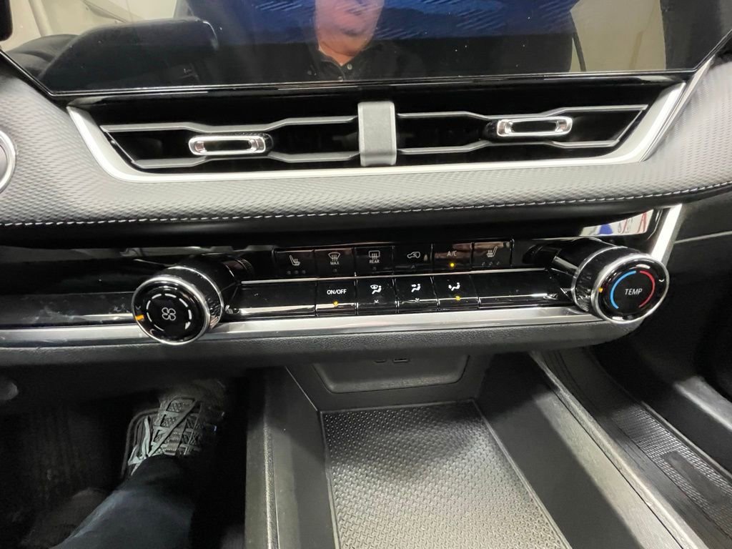 New 2026 Chevrolet Equinox LT FWD image 14