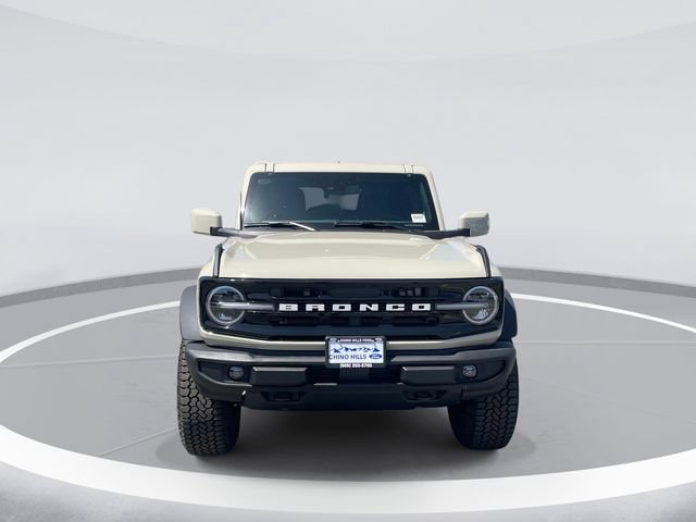 New 2026 Ford Bronco Outer Banks w/ Sasquatch Package AWD/4WD image 2