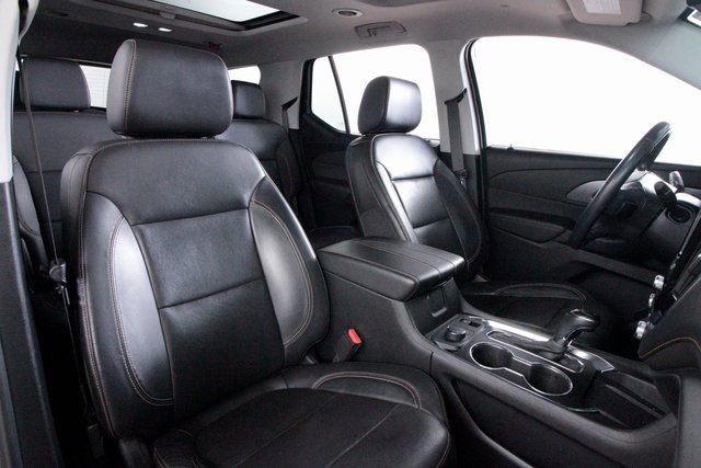 Used 2020 Chevrolet Traverse Premier w/ Redline Edition image 23
