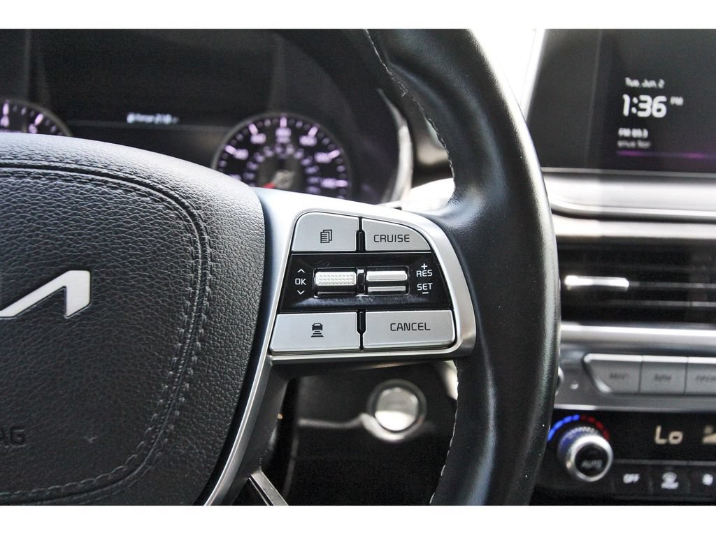 Used 2022 Kia Telluride SX w/ Nightfall Edition Package AWD/4WD image 17