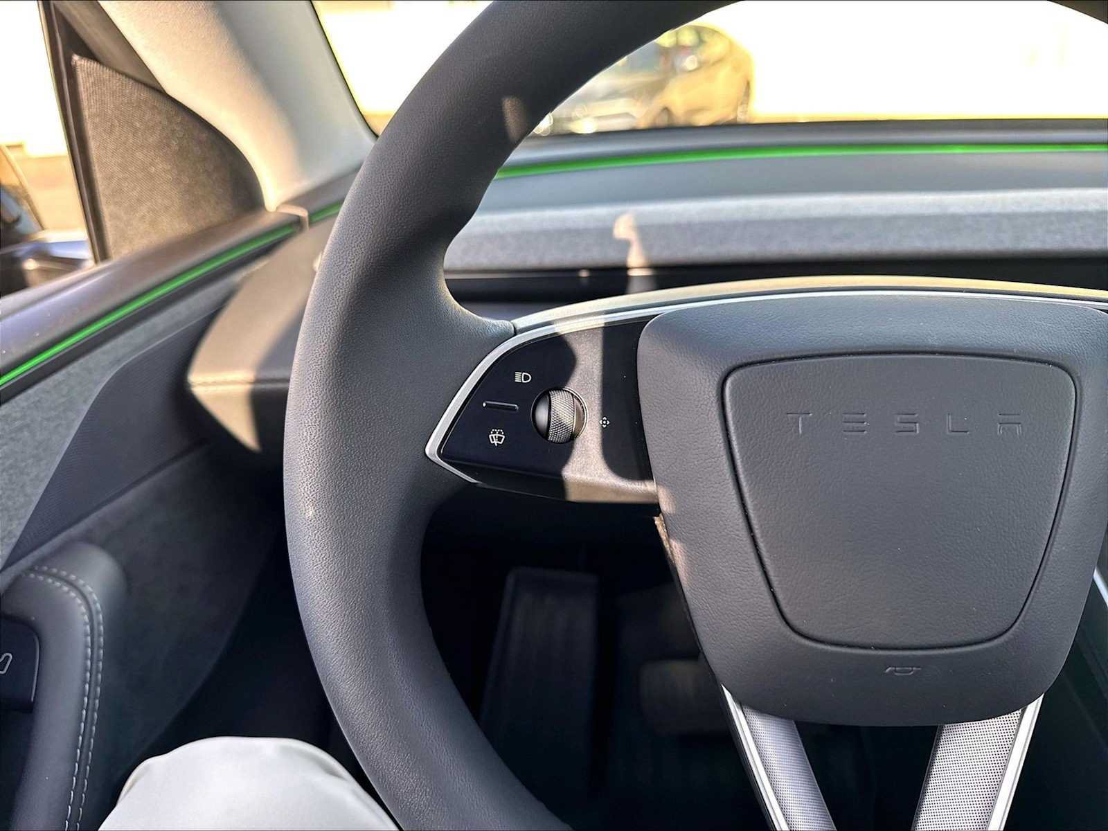 Used 2026 Tesla Model Y AWD image 19