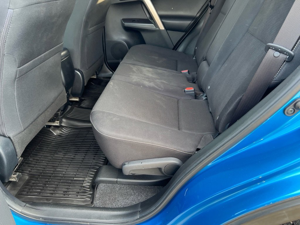 Used 2018 Toyota RAV4 XLE w/ Plus Extra Value Package image 9