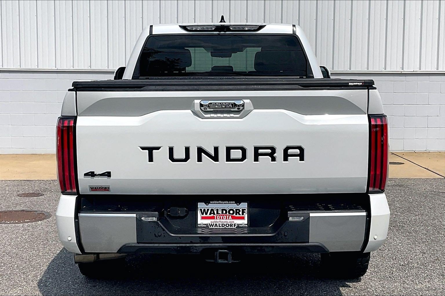Used 2023 Toyota Tundra Limited w/ TRD Off-Road Package AWD/4WD image 5