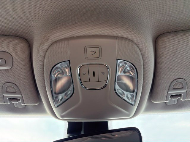 Used 2022 Jeep Compass Latitude AWD/4WD image 22
