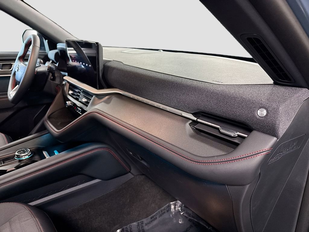 Used 2025 Ford Explorer ST-Line w/ Premium Package image 30