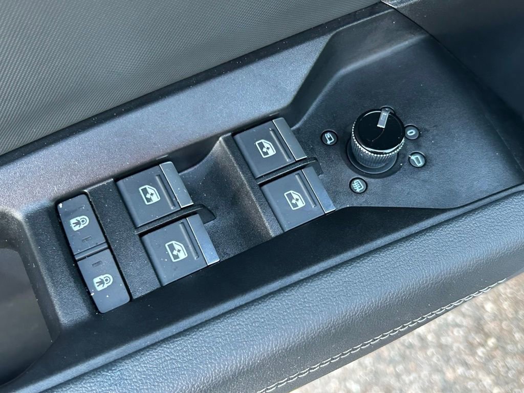 Used 2023 Audi Q4 e-tron Premium w/ Convenience Package image 60