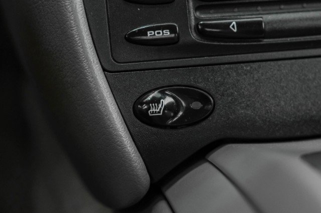 Used 2001 Porsche 911 Carrera 4 image 17