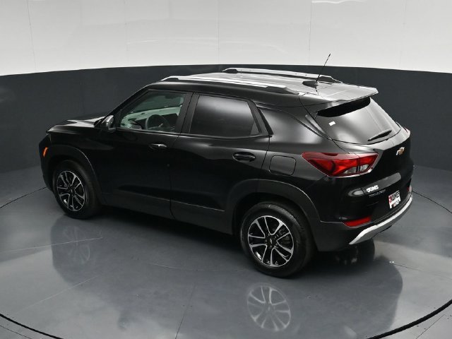 Used 2025 Chevrolet TrailBlazer LT FWD image 48