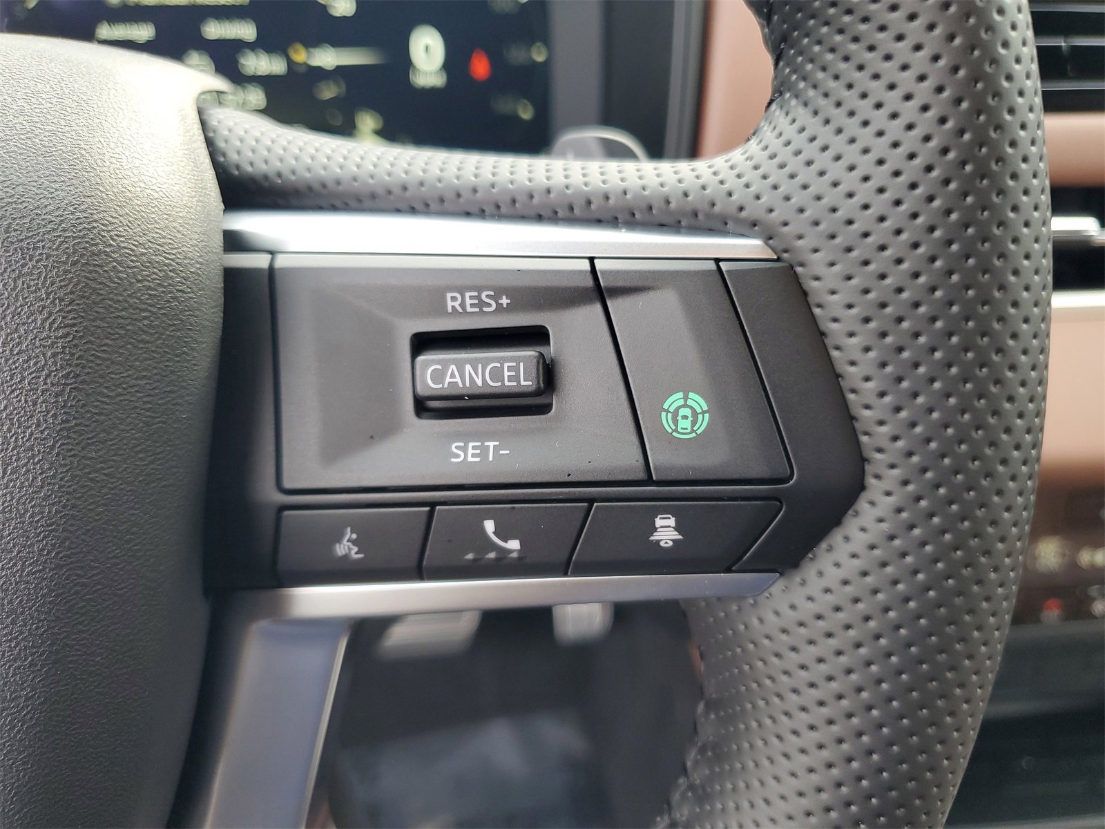 New 2026 Mitsubishi Outlander SEL image 13